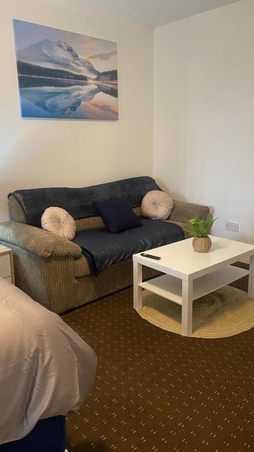 Bv Comfy Studio At Deighton 허더즈필드 외부 사진