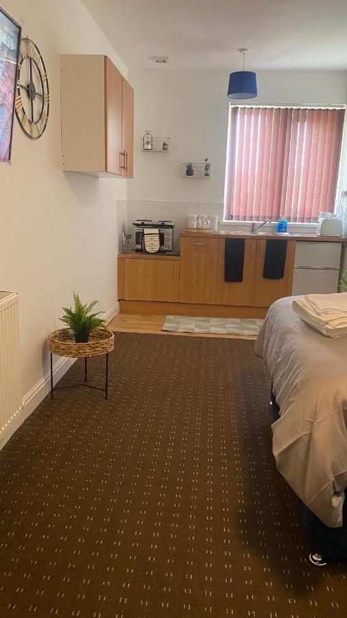 Bv Comfy Studio At Deighton 허더즈필드 외부 사진